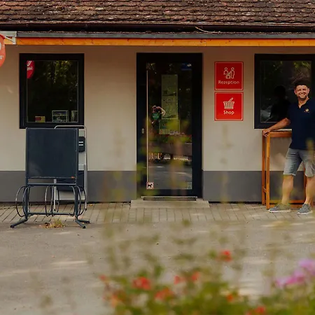 Resort Azur Waldcamping Auwaldsee Ingolstadt