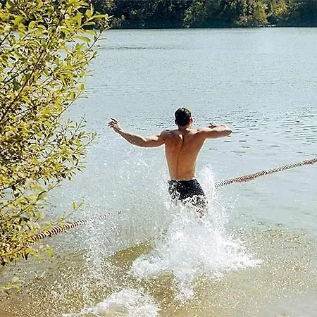 Azur Waldcamping Auwaldsee Resort