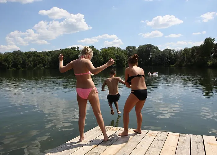 Azur Waldcamping Auwaldsee 3* Ingolstadt